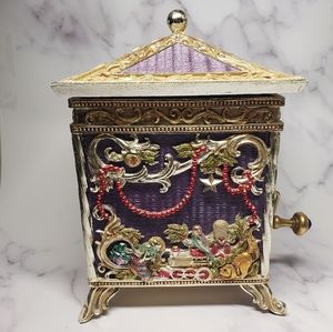 Victorian Santa Music Box